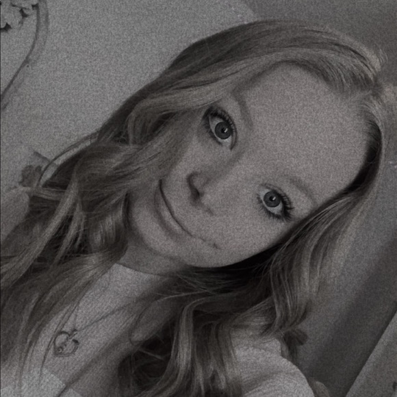 Meet your Posher, Makayle - Picture 1 of 1